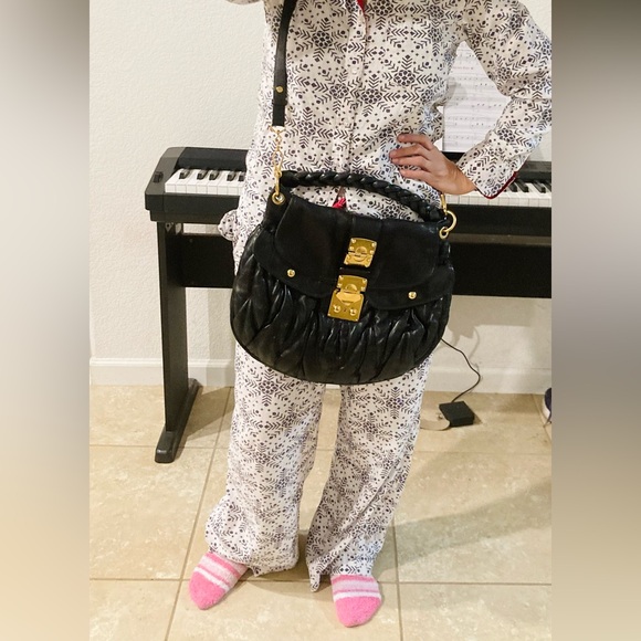 Authentic MIU MIU purse - Picture 11 of 12